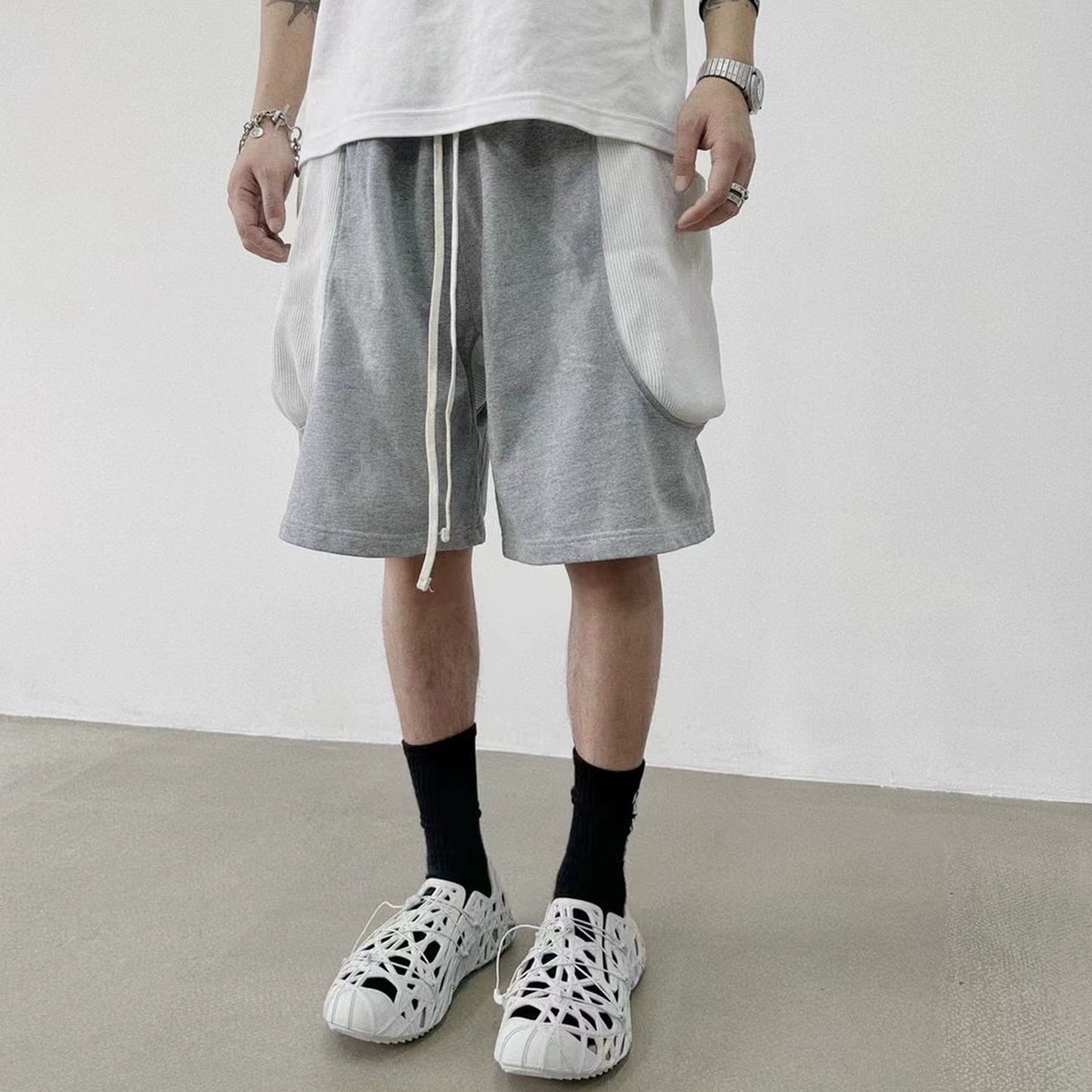 MIJKO Mens Shorts Spliced Side Large Pockets Shorts