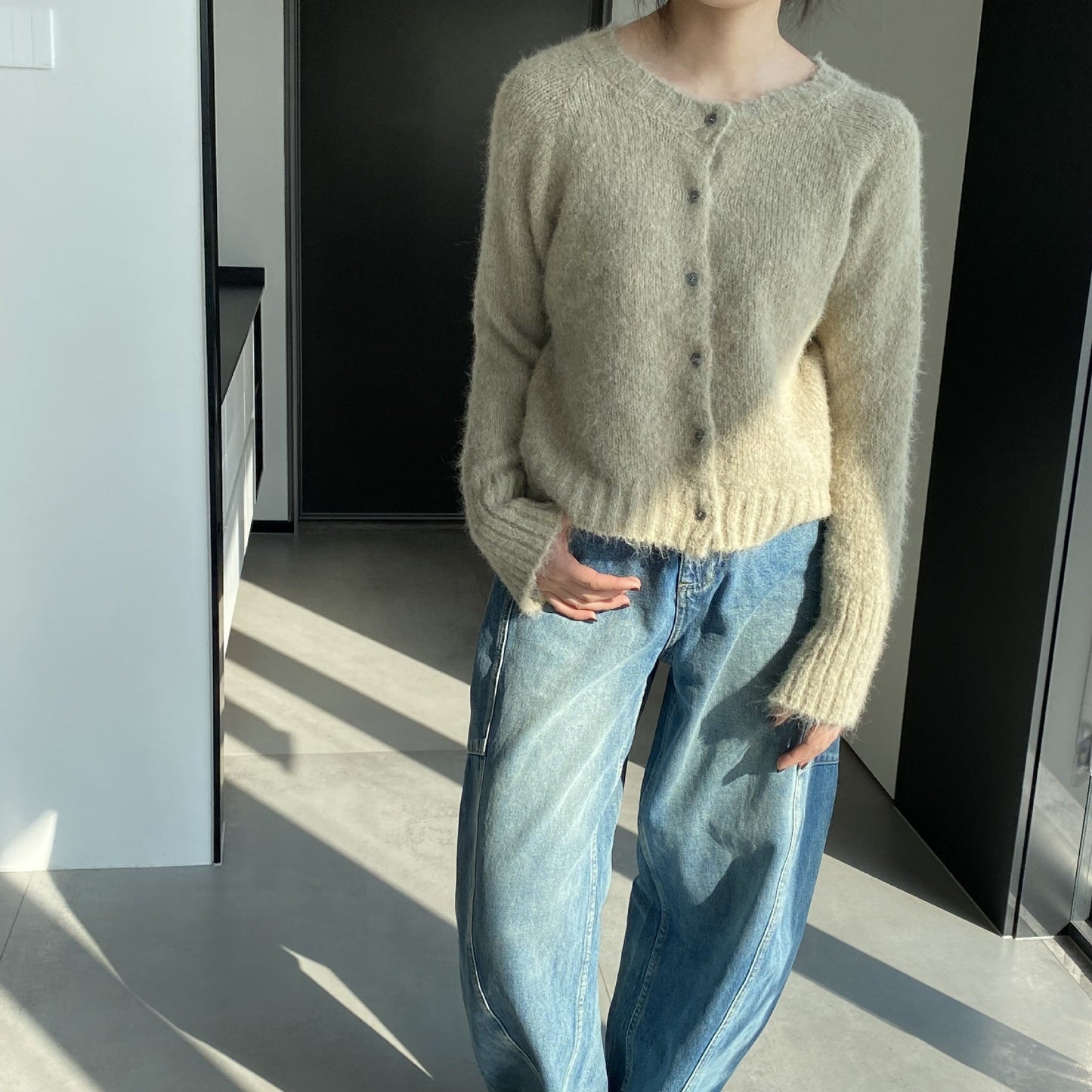 Women Cardigan Sweater Spring Alpaca Fleece/Fiber Cardigan Jacket Long-Sleeved round Neck Sweater Cardigan D2366