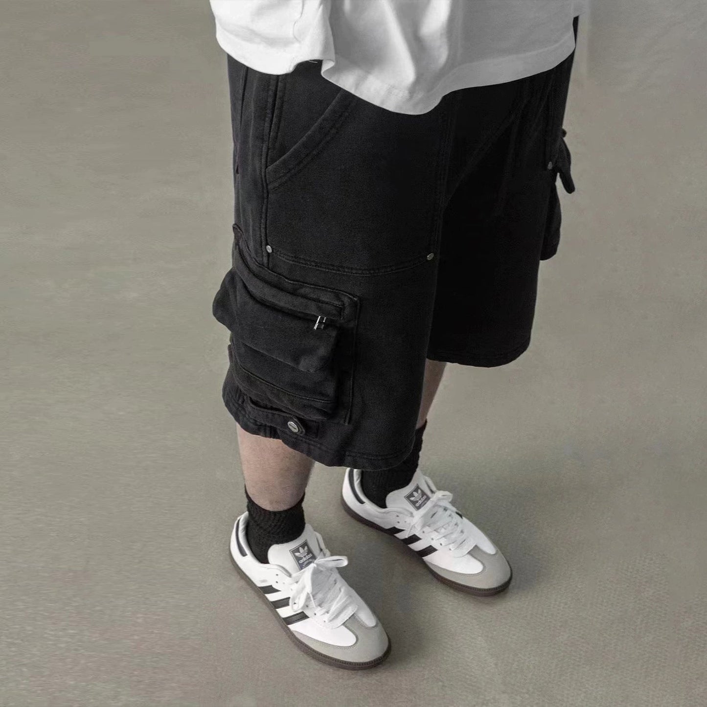 MIJKO Men Shorts Zipper Multi-pocket Casual Drawstring Shorts