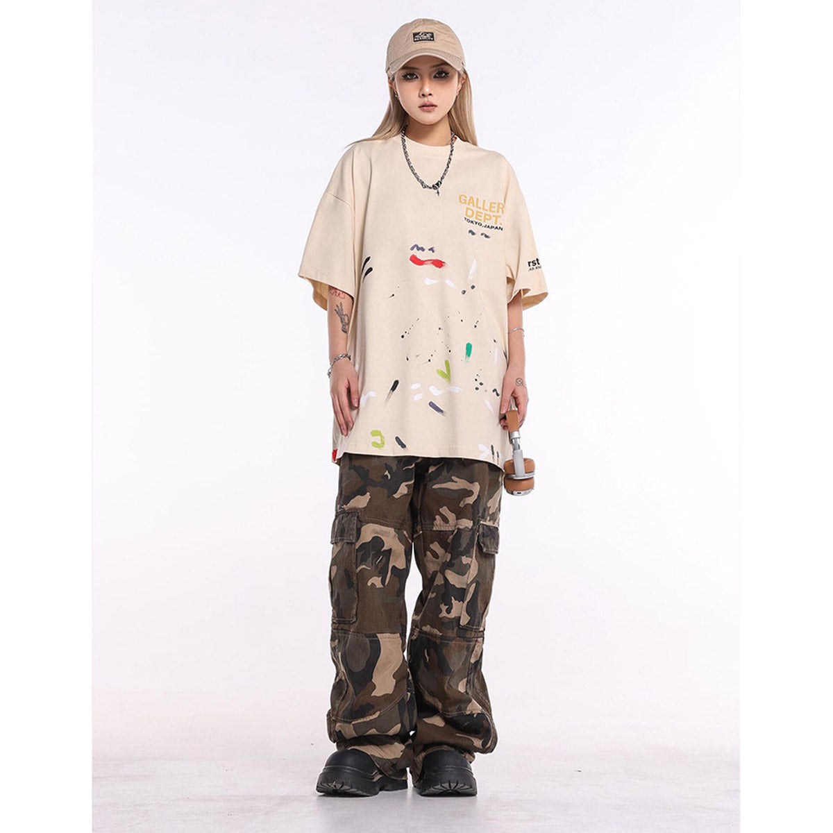 Unisex T-Shirts GALLERY DEPT Washed Graffiti Print Tee